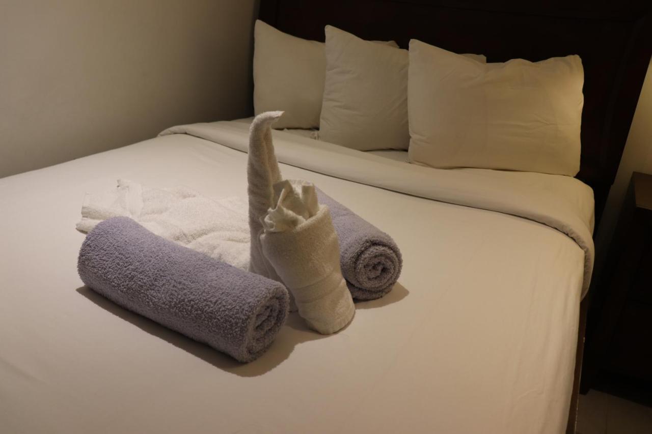 דניה ביץ' On Hollywood Beach - Affordable Two Bedrooms Sleeps 6 With Two Bathrooms מראה חיצוני תמונה