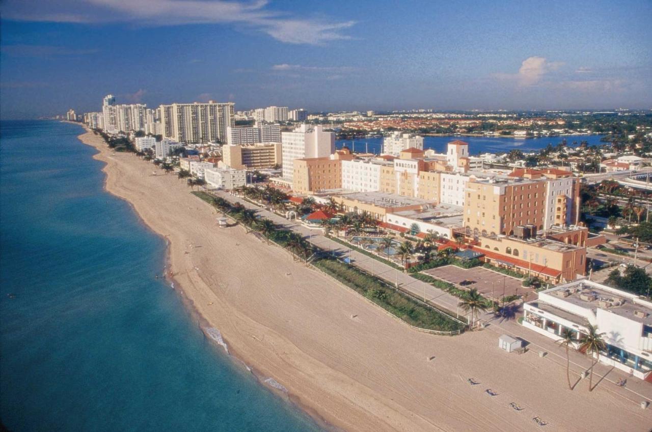 דניה ביץ' On Hollywood Beach - Affordable Two Bedrooms Sleeps 6 With Two Bathrooms מראה חיצוני תמונה