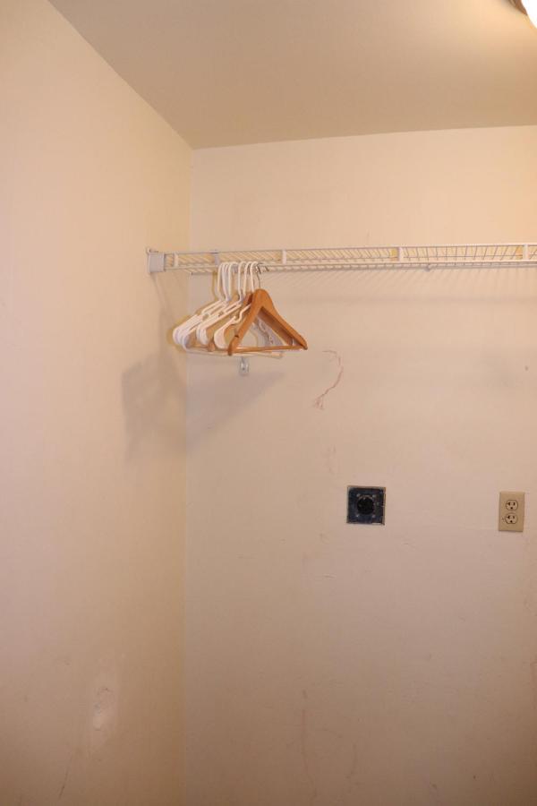 דניה ביץ' On Hollywood Beach - Affordable Two Bedrooms Sleeps 6 With Two Bathrooms מראה חיצוני תמונה